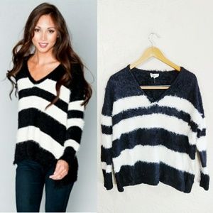 Mumu Mellow Polar V Fuzzy Striped Sweater